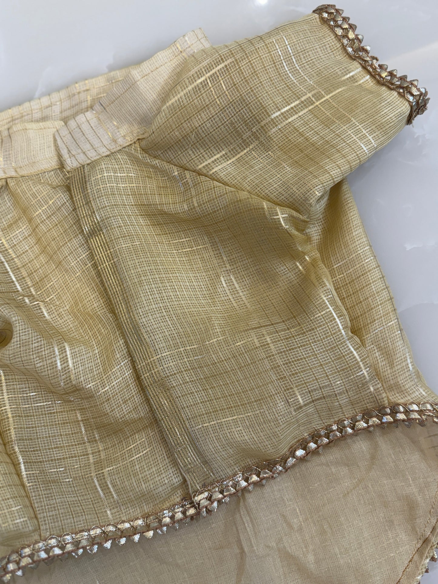 Kasavu golden kurta